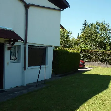 Charmant T3 Renove De 67m² Avec Jardin, Balcon, Garage, A 10 Min D'annecy - - Fr-1-432-86 Annecy